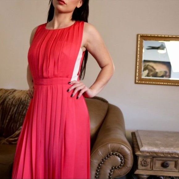 L'AGENCE Coral Red Pleated Midi Dress sz 4 No Tie - Picture 11 of 12